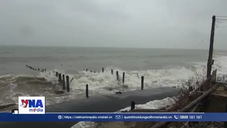 Bão số 13 đổ bộ với cường độ rất mạnh