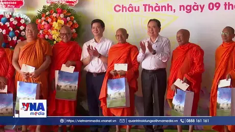 Chủ tịch Quốc hội dự Ngày hội Đại đoàn kết toàn dân tộc tại Cần Thơ