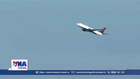 Hàng không Mỹ đối mặt “đòn kép”