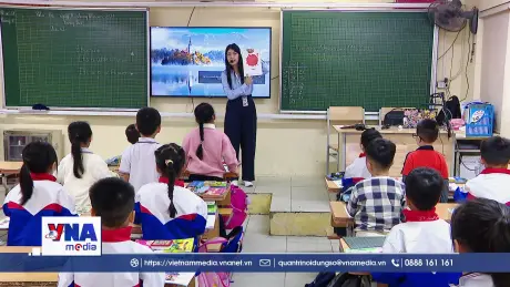 Đưa tiếng Anh thành ngôn ngữ thứ hai: Cần chuẩn hóa giáo viên