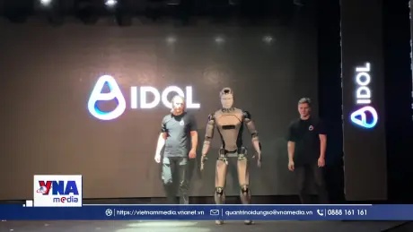 Nga trình làng Robot AI nhân hình đầu tiên