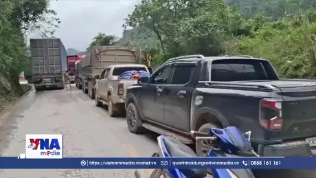 Quảng Trị: Đường lên Cửa khẩu Quốc tế Cha Lo bị tắc
