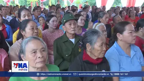 Phó Thủ tướng Nguyễn Chí Dũng dự Ngày hội Đại đoàn kết toàn dân tộc