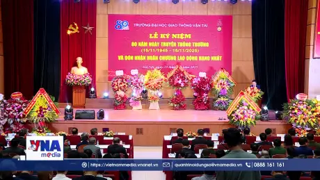 Trường Đại học Giao thông vận tải nhận Huân chương Lao động hạng Nhất