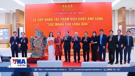 Tiếp nhận tác phẩm 