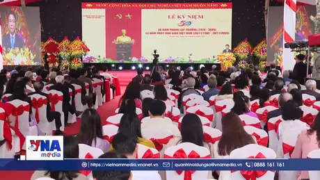 Phó Thủ tướng Lê Thành Long dự kỉ niệm thành lập trường THPT Hàm Rồng