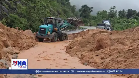 Tăng cường thiết bị giải tỏa sạt lở đèo Khánh Lê và Khánh Sơn