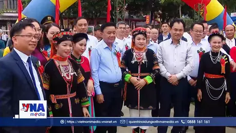 Thường trực Ban Bí thư dự Ngày hội Đại đoàn kết tại tỉnh Lào Cai