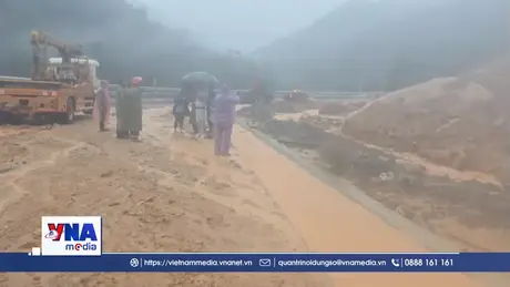 Lãnh đạo tỉnh Khánh Hòa chỉ đạo cứu hộ sạt lở đèo Khánh Lê