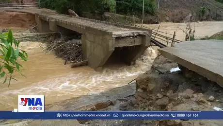 Sập cầu ở Quảng Ngãi, gần 300 hộ dân xã Sơn Hà bị cô lập