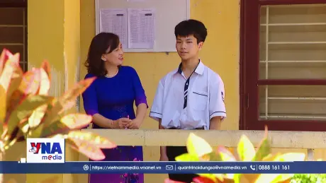 “Người đưa đò” tận tâm với học trò