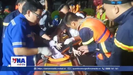 Khánh Hòa đưa một cháu bé trong vùng lũ bị hóc dị vật đi cấp cứu
