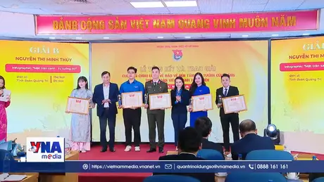 Trao giải Cuộc thi chính luận bảo vệ nền tảng tư tưởng của Đảng trong thanh niên