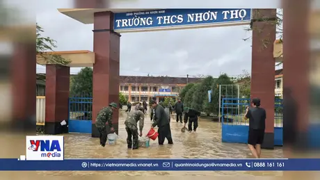 Ứng cứu người dân vùng ngập lụt tại Gia Lai