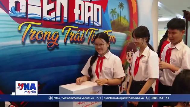 Khai mạc trưng bày chuyên đề “Tổ quốc nhìn từ biển”