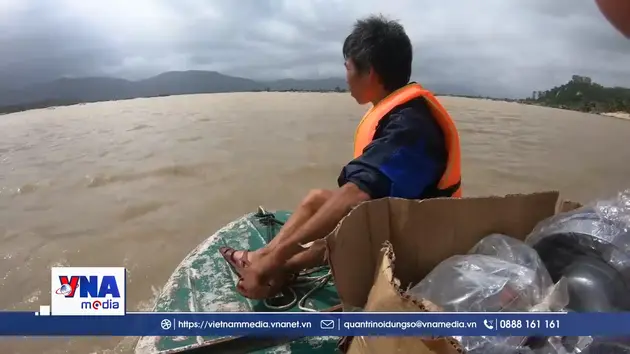 Đắk Lắk: Thôn Phước Giang, xã Hòa Xuân vẫn bị chia cắt hoàn toàn