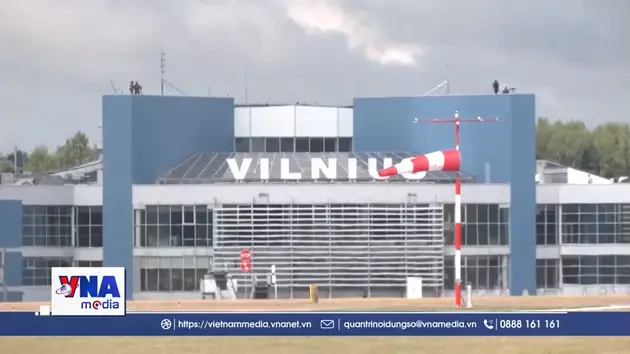 Sân bay Vilnius của Litva lại đóng cửa do khinh khí cầu