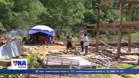 Tái thiết sau lũ