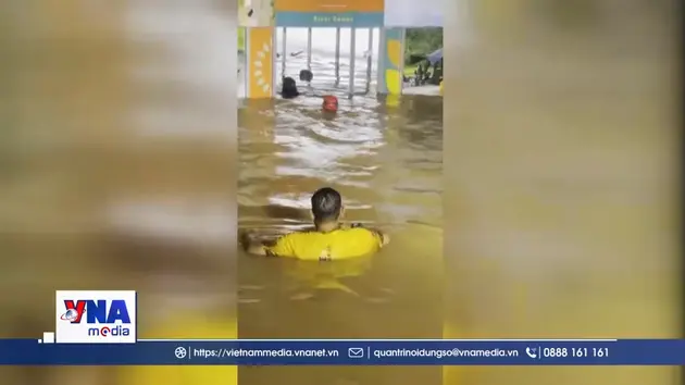 Hàng nghìn người bị ảnh hưởng do lũ lụt tại Malaysia