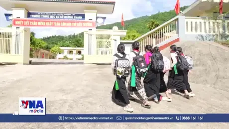 Những nhà giáo 'cắm bản' nơi vùng cao biên giới