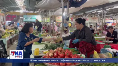 Khánh Hòa đảm bảo bình ổn thị trường hàng hóa sau lũ lụt