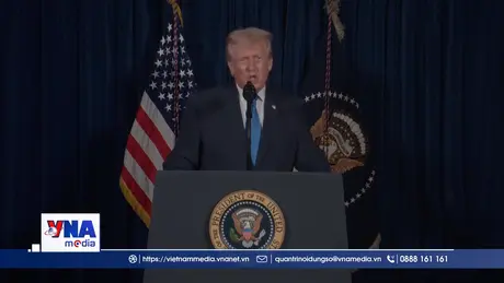 Mỹ tạm dừng xét duyệt hồ sơ tị nạn