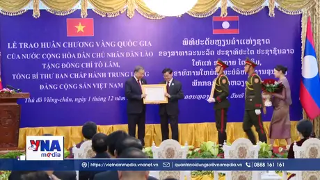 Tổng Bí thư Tô Lâm nhận Huân chương Vàng Quốc gia của nước CHDCND Lào