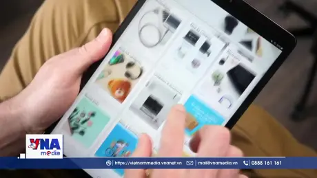 Người Mỹ mạnh tay mua sắm dịp lễ