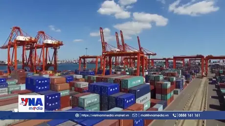 Xuất khẩu của Trung Quốc bất ngờ tăng tốc