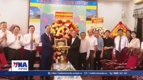 Phó Chủ tịch Quốc hội chúc mừng Giáng sinh tại An Giang