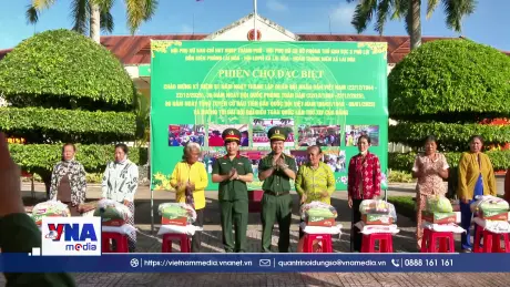 Cần Thơ: Phiên chợ đặc biệt của Bộ đội biên phòng