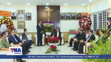Phó Chủ tịch Quốc hội chúc mừng Giáng sinh Giáo phận Ban Mê Thuột