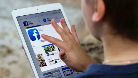 Bảo vệ “không gian mạng sạch”: Cuộc đấu tranh toàn cầu và thực tiễn của Việt Nam