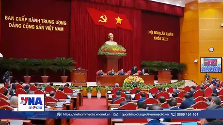 Ngày làm việc thứ nhất Hội nghị Trung ương 15, khóa XIII