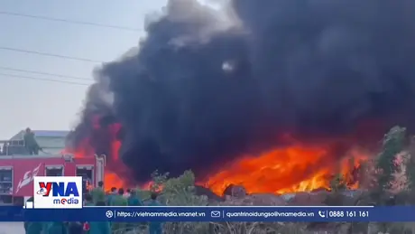 Kịp thời dập tắt đám cháy nhà xưởng