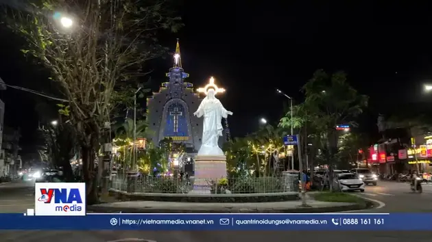 TP Huế rực rỡ đón Giáng sinh an lành