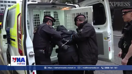 Anh bắt giữ nhà hoạt động môi trường G.Thunberg