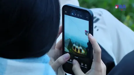 Lên Đồn Đèn săn ảnh triệu 