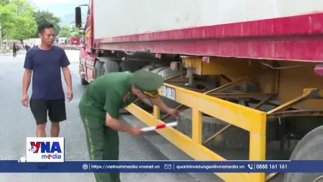 Tăng cường chống buôn lậu qua cửa khẩu Quốc tế Thanh Thủy dịp cuối năm