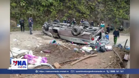 Lật xe chở người đi từ thiện, ít nhất 7 người tử vong Lào Cai