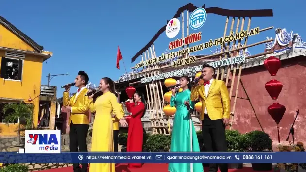 Hội An đón đoàn khách quốc tế đầu tiên năm 2026