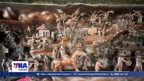 Tác phẩm tranh gỗ lũa dài gần 25m trên sông Tiền