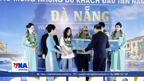 Đà Nẵng chào đón những du khách đầu tiên