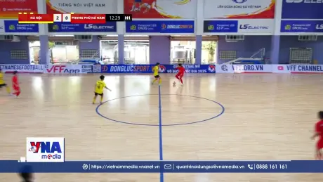Cựu tuyển thủ quốc gia Tuyết Dung lần đầu tỏa sáng ở giải futsal nữ