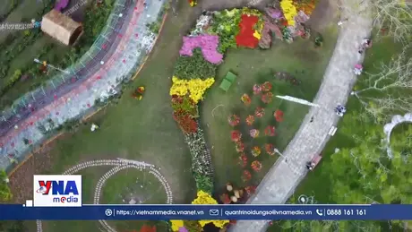 Bản đồ Việt Nam được tạo hình từ khoảng 1.000 giống hoa kiểng