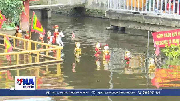 Những người giữ lửa múa rối nước Hồng Phong