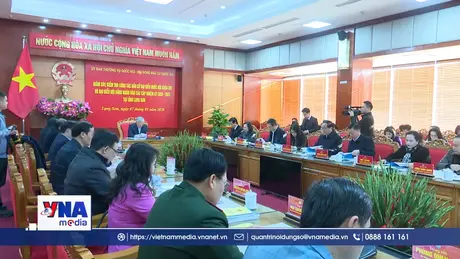 Phó Thủ tướng Nguyễn Hòa Bình kiểm tra công tác bầu cử tại Lạng Sơn