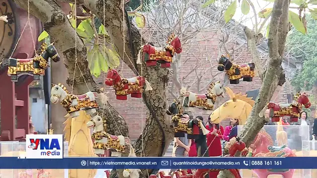 Ngựa về phố - Sắc xuân sáng tạo Bính Ngọ