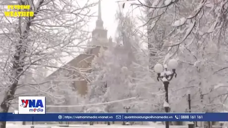 Bão tuyết lịch sử ở Moskva gây tê liệt giao thông