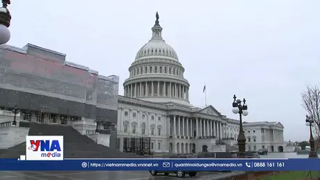 Chính phủ Mỹ tránh được nguy cơ đóng cửa